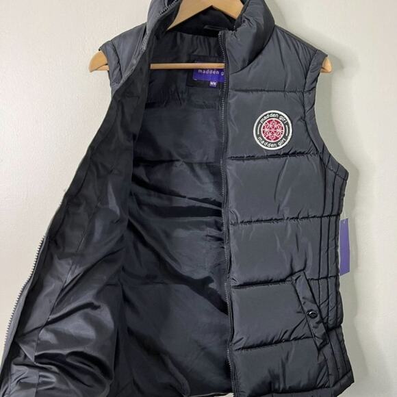 NEW Madden Girl Black Puffer Front Zip Vest, Size M - Picture 3 of 6